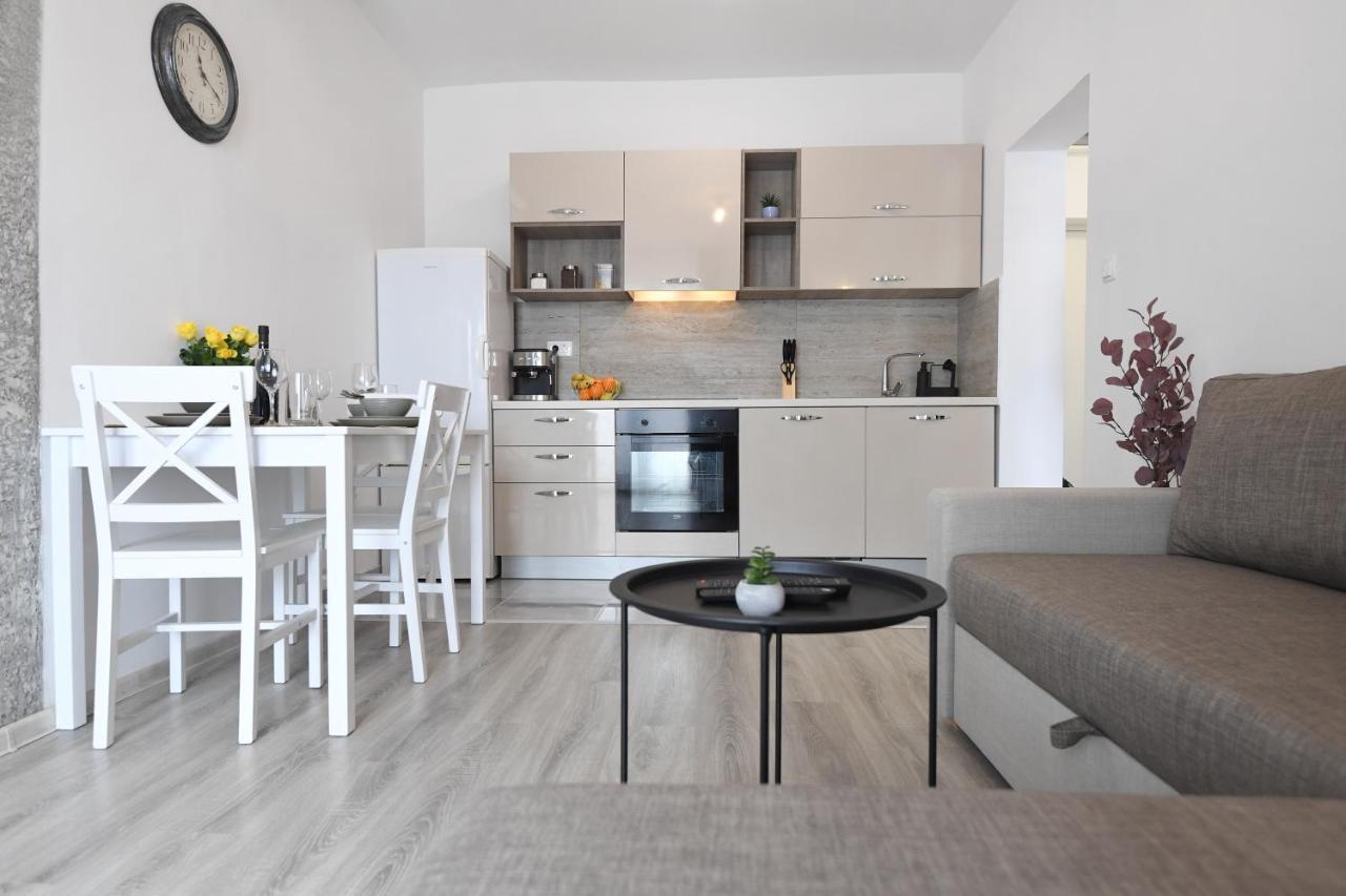 The Grey Apartment ซาดาร์ ภายนอก รูปภาพ